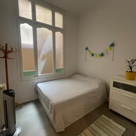 Privada En Compartido * Barcelone